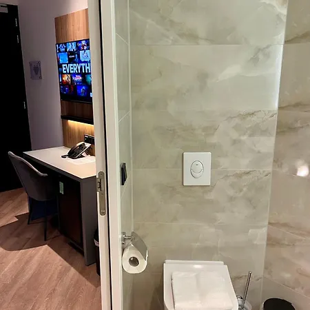 Ozo Antares Airport Hotel