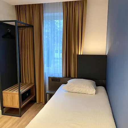 Ozo Antares Airport 3*