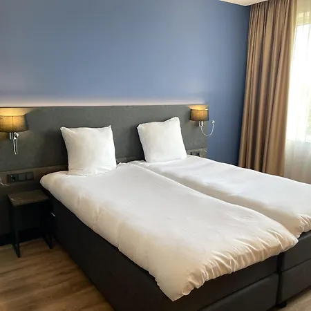 Ozo Antares Airport Hotel 3*