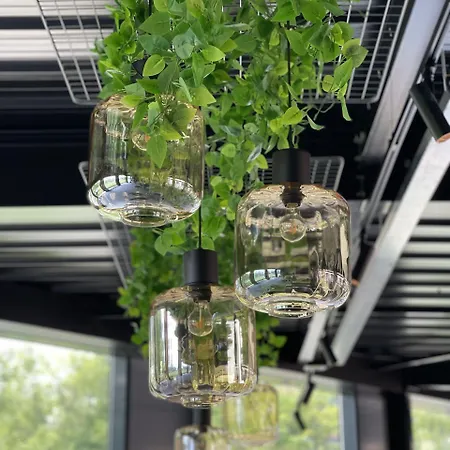 Ozo Antares Airport Hoofddorp