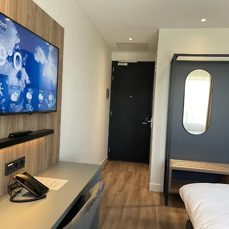 Ozo Antares Amsterdam Schiphol Airport Hotel