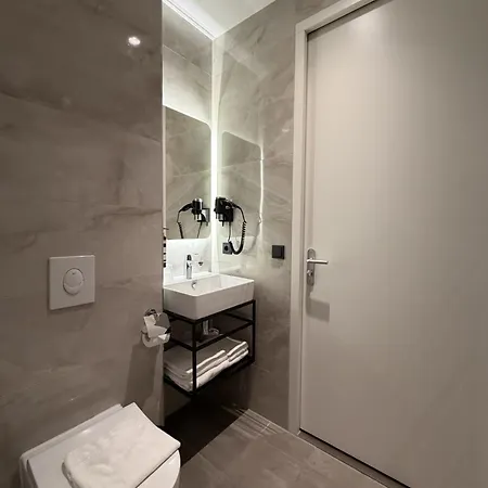 Ozo Antares Amsterdam Schiphol Airport 3* Hoofddorp