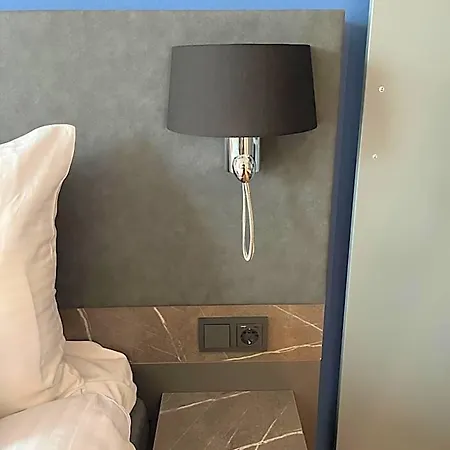 Ozo Antares Amsterdam Schiphol Airport Hotel 3*
