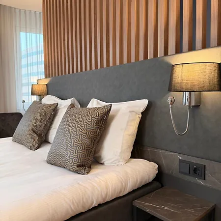 Ozo Antares Amsterdam Schiphol Airport Hotel
